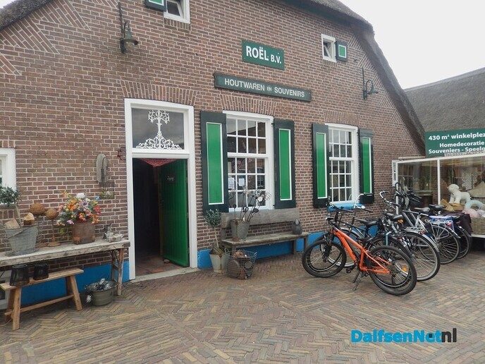 Prachtige boerderijen en huizen in Rouwveen - Foto: Willy