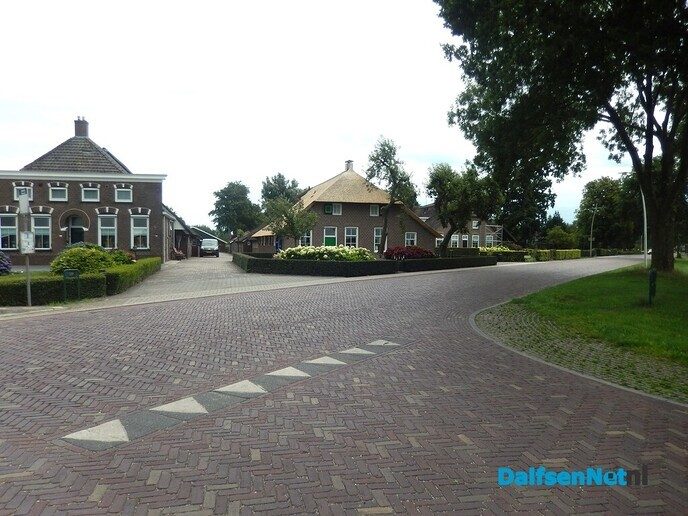 Prachtige boerderijen en huizen in Rouwveen - Foto: Willy