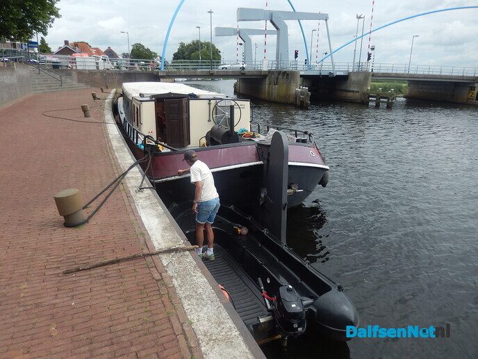 Zo, lekker aan het klussen? Donald wel - Foto: Willy