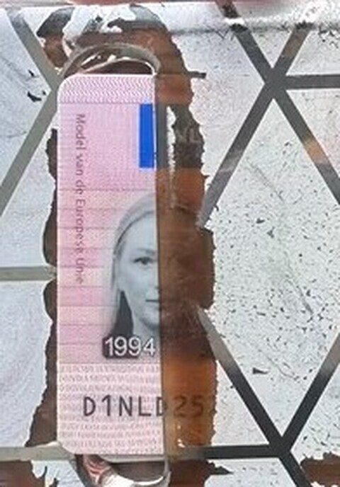 Gevonden telefoon + pasjes (ook deze weer terug bij de eigenaar)