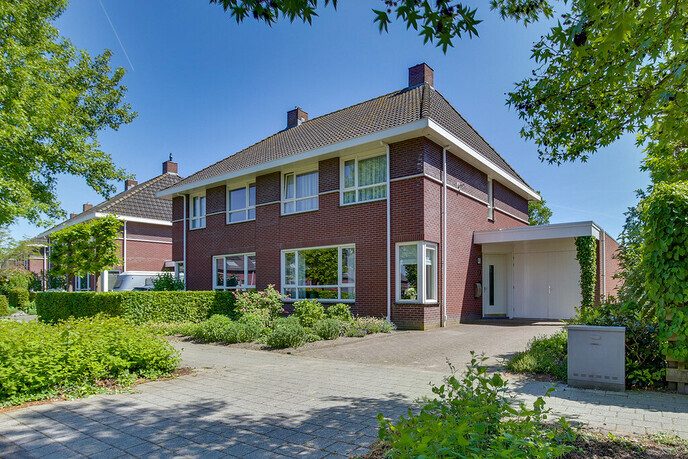 Ruime gezinswoning in het hart van Dalfsen.