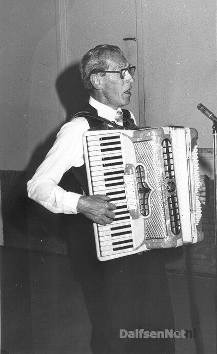 Help ons, de Historische Kring Dalfsen - Foto: Ingezonden foto