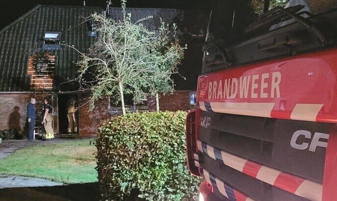 Woningbrand aan de Migaweg - Foto: Niels Jansen