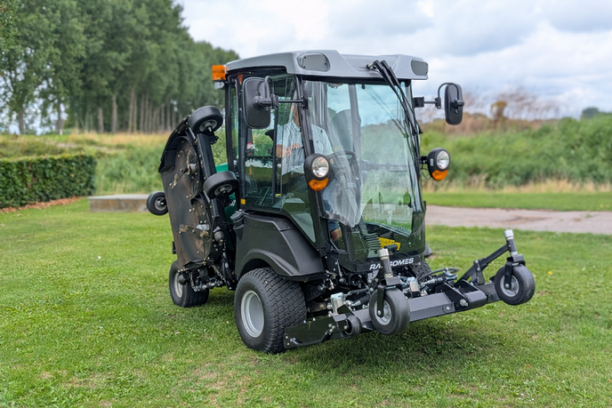 Nieuwe maaimachine voor gemeente Dalfsen - Foto: Eigen geleverde foto