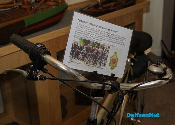 Union Eurostar fiets uitgeleend aan burgemeester Sijbom - Foto: Paul Scholten