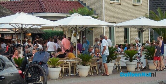 Enorme drukte bij Ekkelenkamp - Foto: Willy