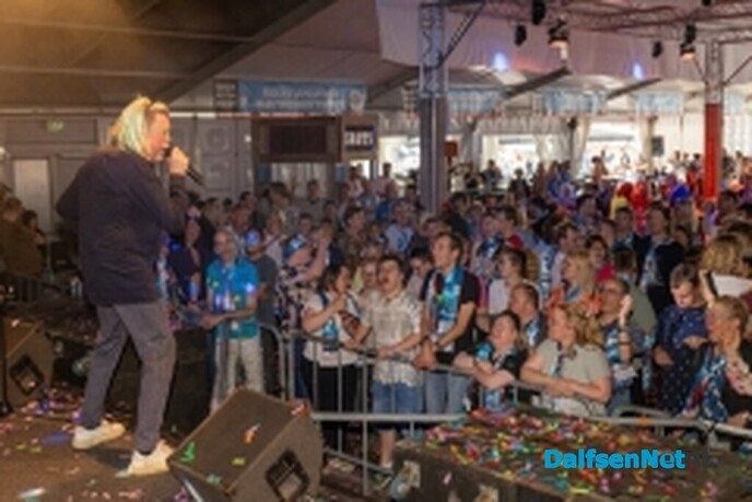 Zand, zweet en sjaaltjes op de donderdag van het Sukerbietenfeest - Foto: Ingezonden foto