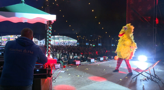 Zondag was het al vanaf 15.00 uur groot feest bij Kachel FM