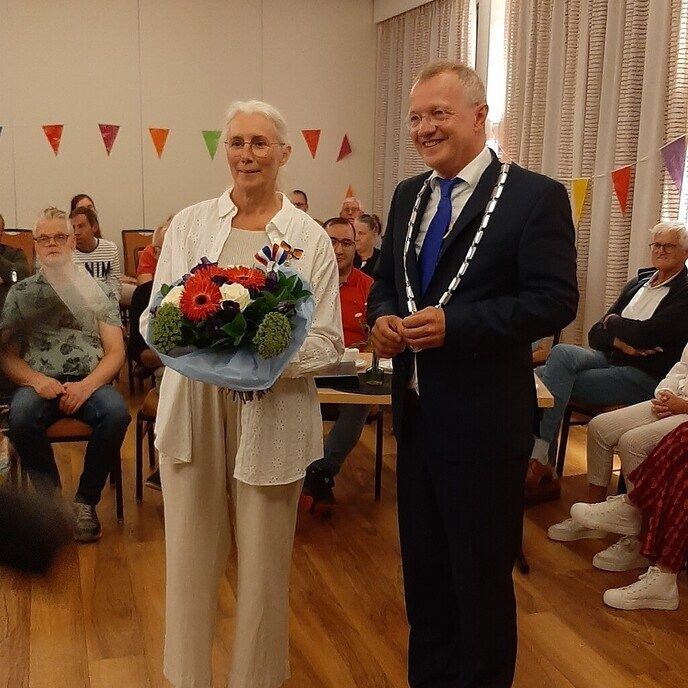Koninklijke onderscheiding voor Rebecca Feenstra - Foto: Ingezonden foto