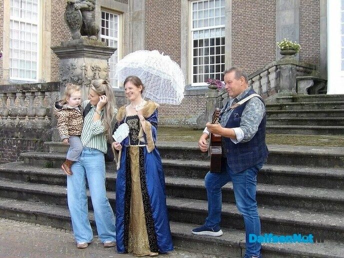 Waar ken ik die man toch ook al weer van - Foto: Willy
