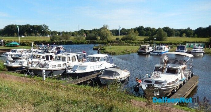 Zomerse drukte in en rond de haven - Foto: Willy
