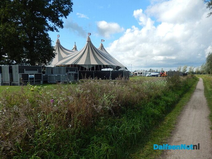 Kachel FM bezig met de opbouw (update met filmpje) - Foto: Willy