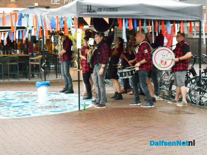 Dalfsen bijna omver geblazen door prachtige blaasmuziek - Foto: Willy