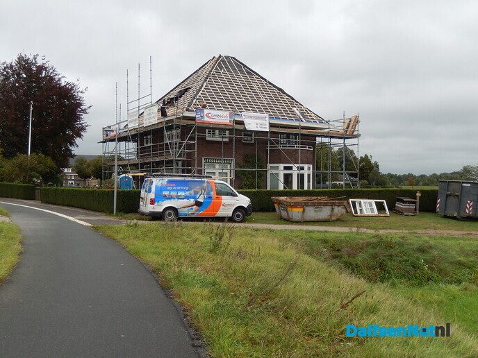 Huis over de brug - Foto: Willy