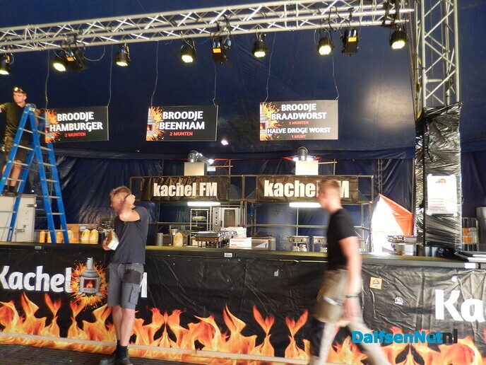 Hoonhorst is klaar voor de Kachel FM - Foto: Willy