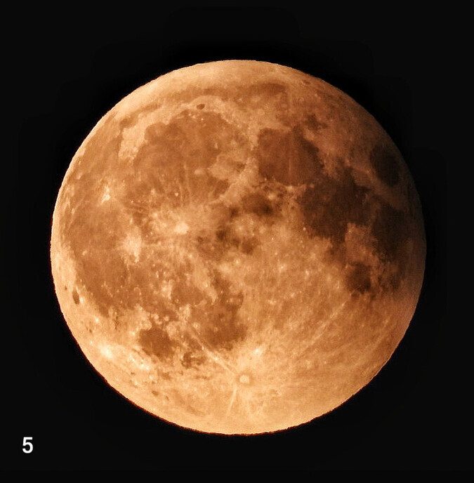 Maansverduistering  - Foto: Femmie Smink