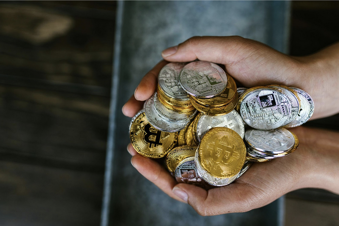 Inwoners van Dalfsen ruilen postzegelverzamelingen voor cryptocasino-munten