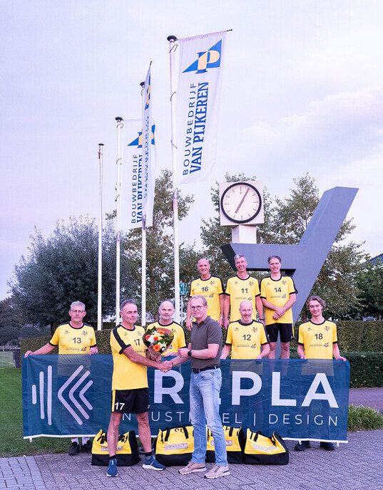 Bouwbedrijf van Pijkeren en Krepla sponsoren Dalvo heren 2 - Foto: Ingezonden foto