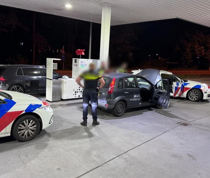 Politie pakt nepagenten - Foto: Politie