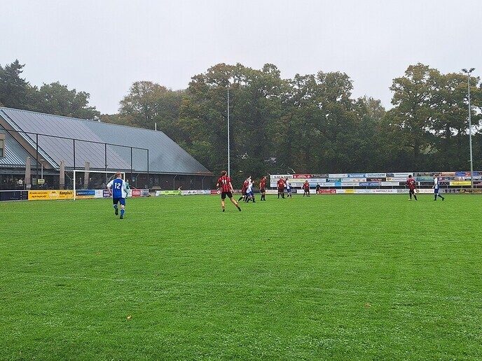 Hoonhorst voetbalt zich naar moeizame overwinning - Foto: Ingezonden foto
