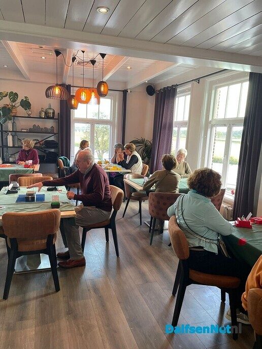 Geslaagde bridge drive in het dorp Dalfsen - Foto: Ingezonden foto