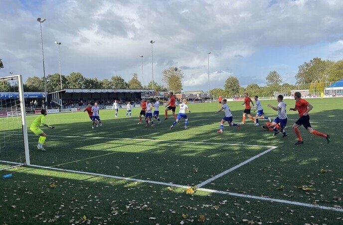 Slordig spelend S.V. Nieuwleusen laat de punten in Den Ham - Foto: Ingezonden foto