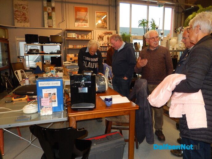 Ze hebben het weer geweten bij het repair cafe - Foto: Willy