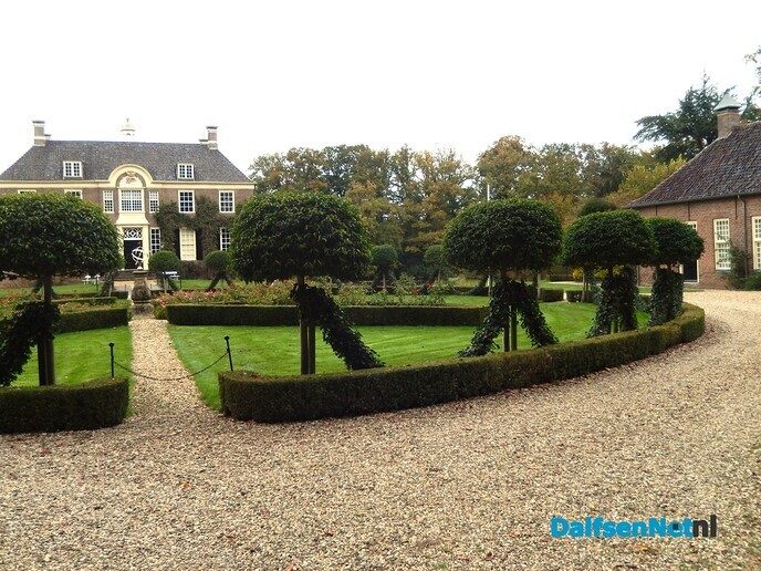 Landgoed huizen (aangepast) - Foto: Willy