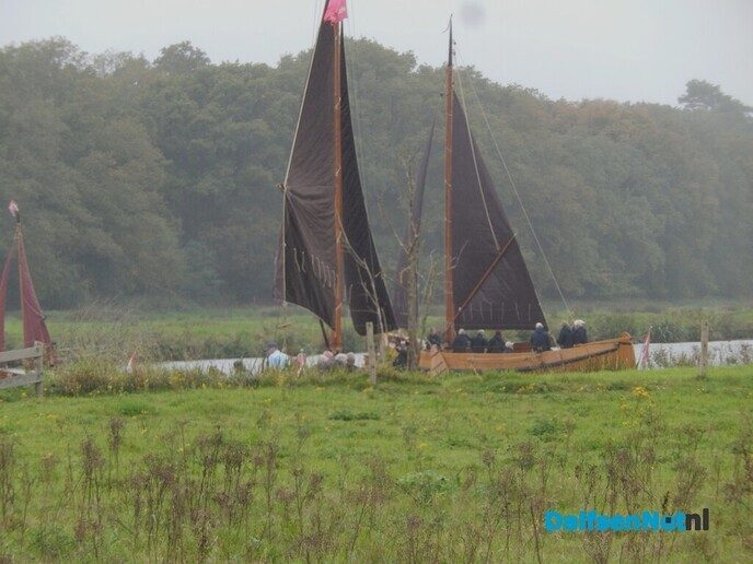 Vandaag waren zeilende zompen te zien op de Vecht - Foto: Willy