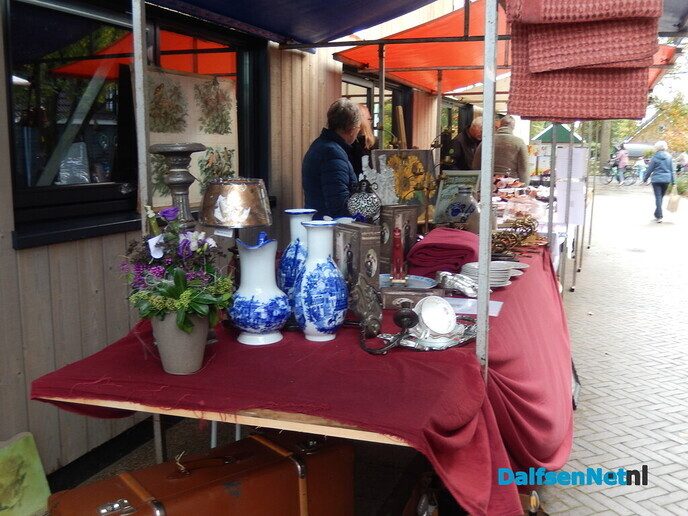 Vandaag was er een gezellige herfstmarkt in Nieuwleusen - Foto: Willy