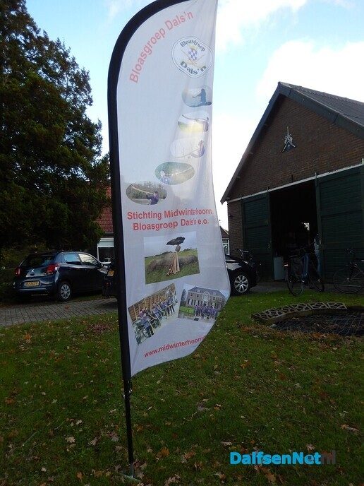 Veel belangstelling voor open middag workshop midwinterhoorn - Foto: Willy