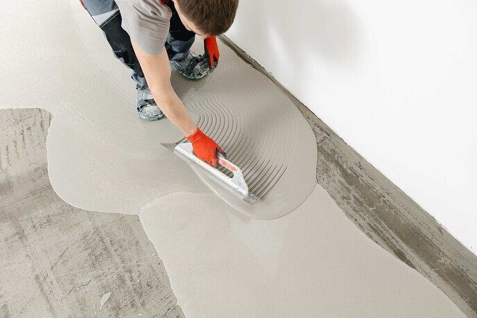 Gietvloer zelf aanbrengen met epoxy giethars: waar gaat het vaak mis?