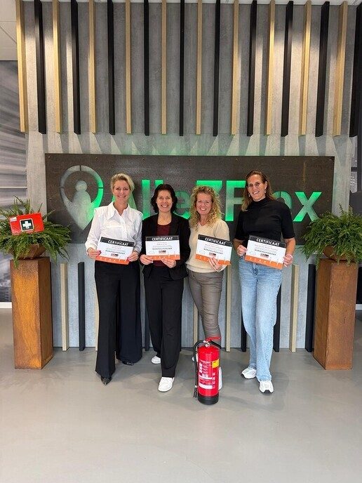 Vier gecertificeerde BHV toppers bij AlleZFlex - Foto: Eigen geleverde foto