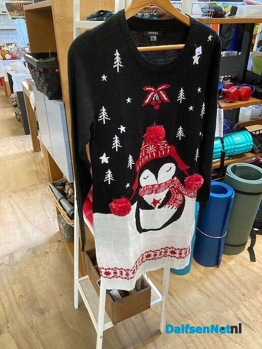 Kringloopwinkel Nieuwleusen Deuroe Veuroe heeft kerstspullen - Foto: Ingezonden foto