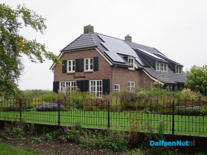Het is nog donker in Hoonhorst, ik ga toch wandelen - Foto: Wim
