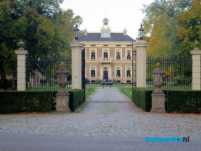 Als alles brand, brand water ook - Foto: Wim