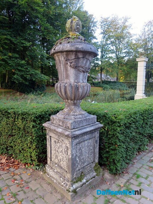 Als alles brand, brand water ook - Foto: Wim