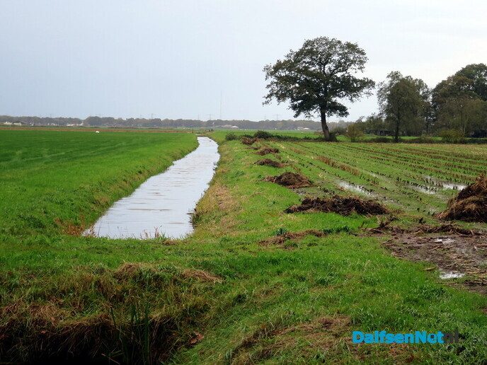 Wandeling, eerst droog, dan veel regen - Foto: Wim