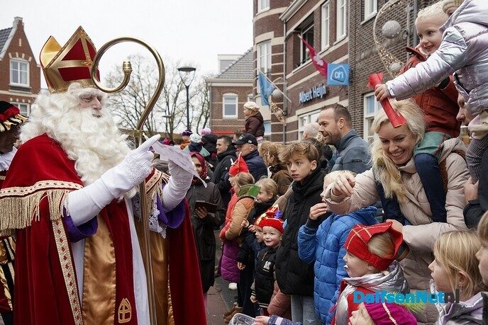 Intocht Sinterklaas in Dalfsen (foto’s) - Foto: Paul Scholten