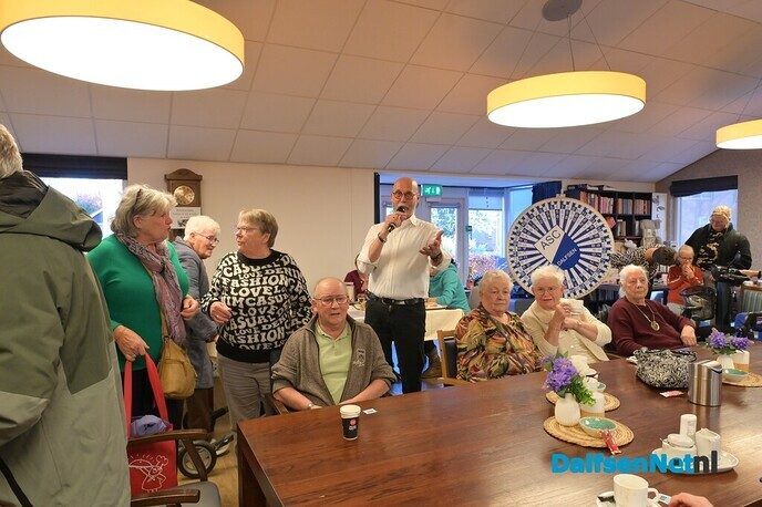 Een drukte van belang bij de bazaar van Rosengaerde - Foto: Johan Bokma