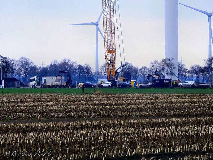 Demontage windturbine weer een stapje verder.