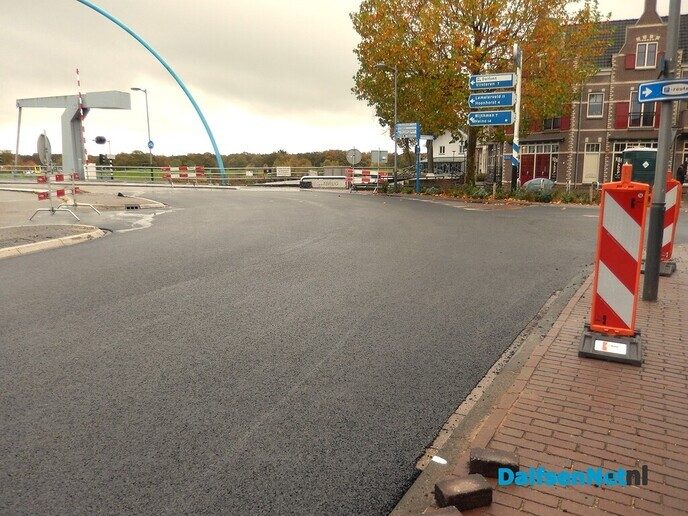 De Vechtbrug is weer open - Foto: Willy