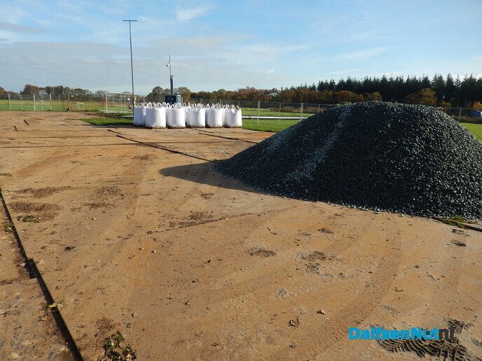 Komend weekend moet het echt gebeuren: 40 man aan het werk - Foto: Willy