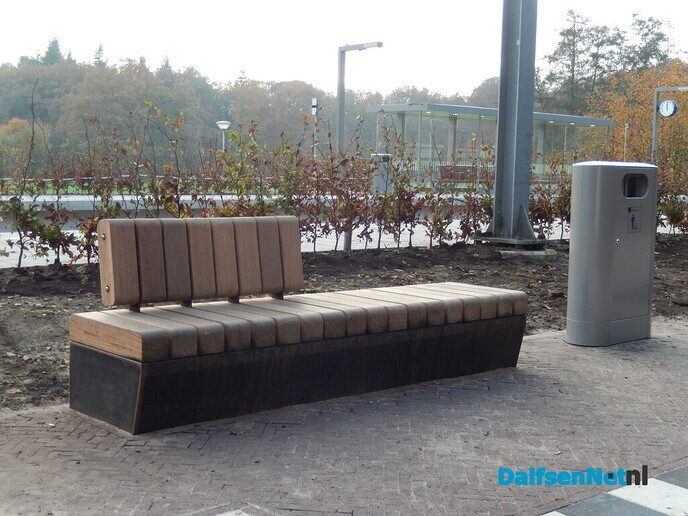 Wat is het station Heino mooi geworden - Foto: Willy