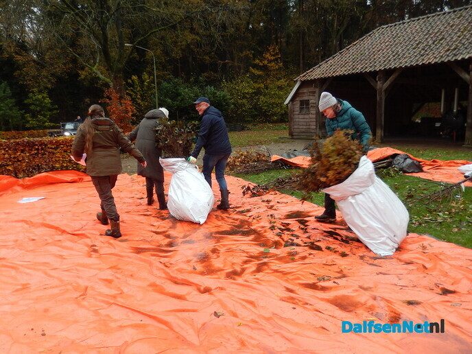 Boomuitdeeldag in Dalfsen - Foto: Willy
