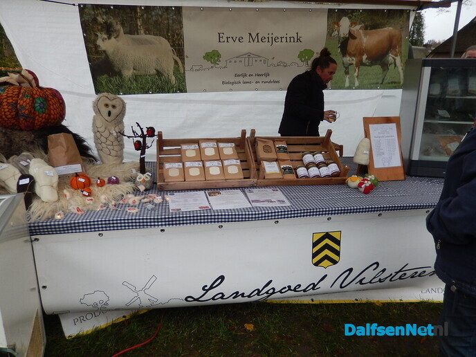 Het was weer een gezellige markt in Vilsteren - Foto: Willy