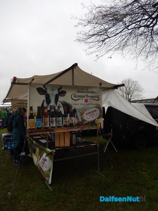 Het was weer een gezellige markt in Vilsteren - Foto: Willy