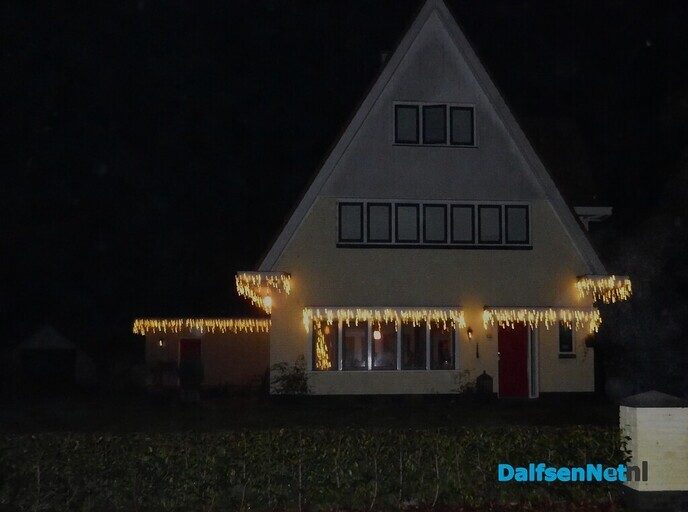 De buitenwereld komt steeds meer in Kerstsfeer - Foto: Willy