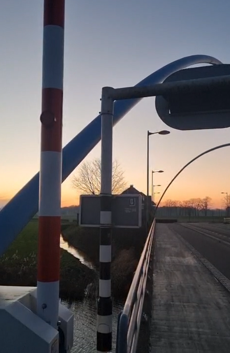 Dansende blauwe bogen - Foto: Ingezonden foto