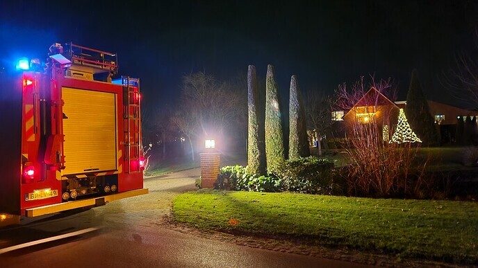 Melding schoorsteenbrand Lemelerveld en meer - Foto: Niels Jansen